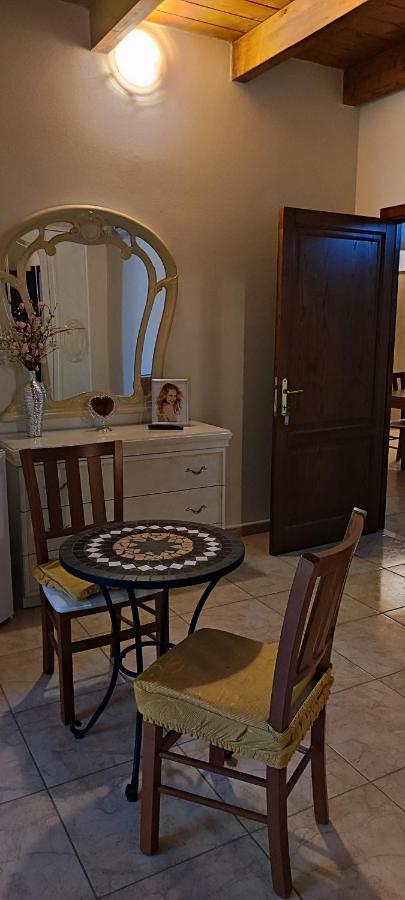 Guest House Efisio Алгеро Екстериор снимка