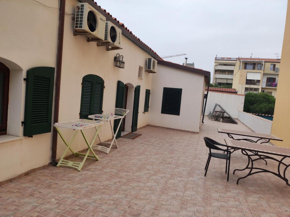 Guest House Efisio Алгеро Екстериор снимка