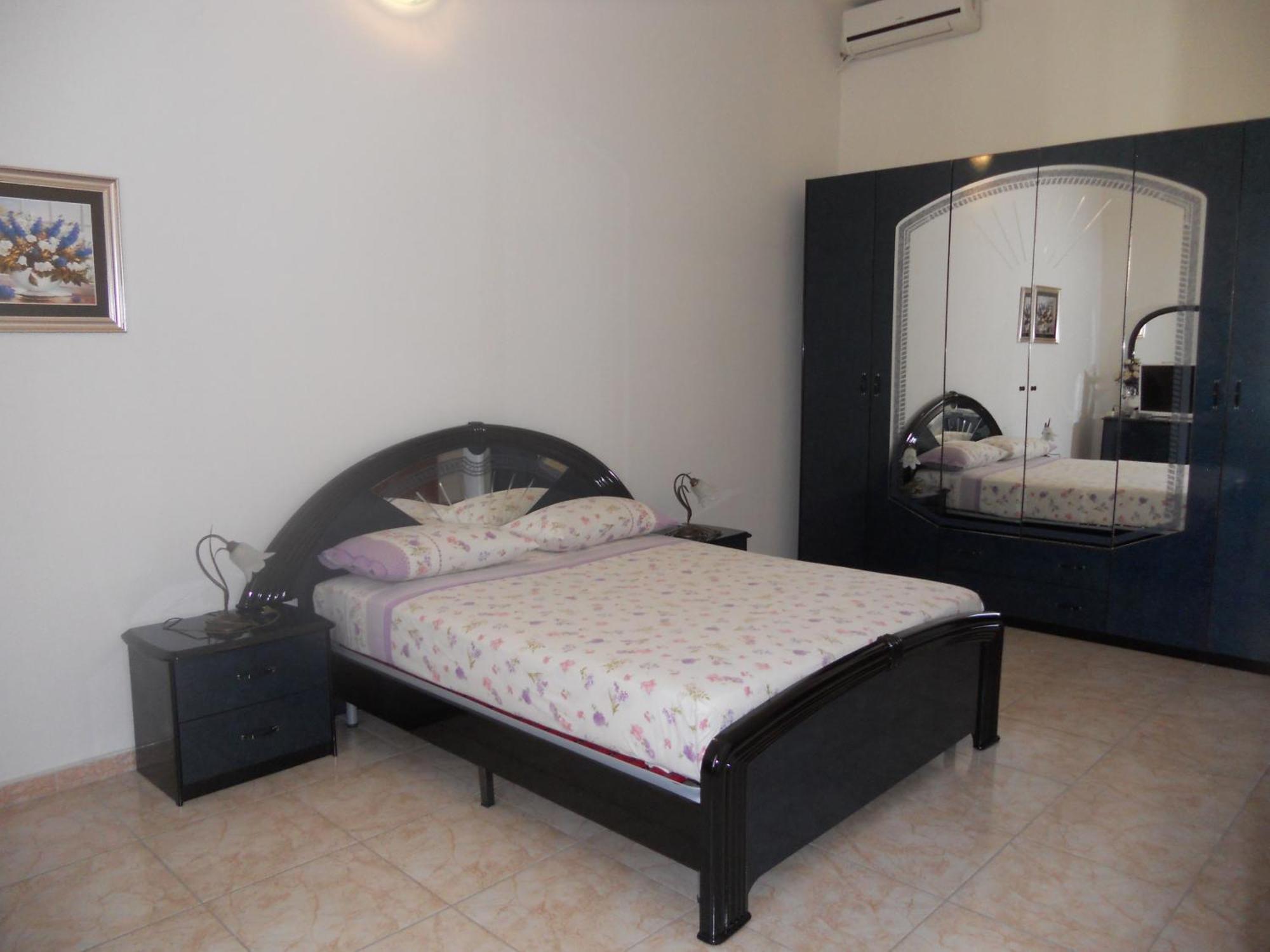 Guest House Efisio Алгеро Екстериор снимка